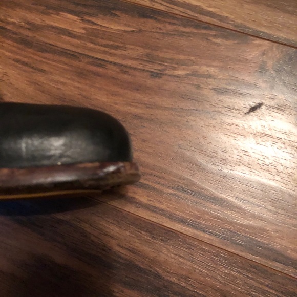 COPY - UGG Boots - Picture 15 of 15